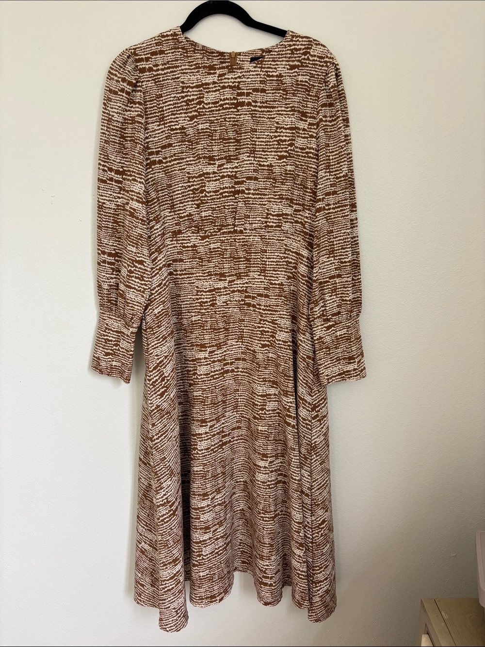 Junees Womens Brown Textured Long Sleeve Midi Dress